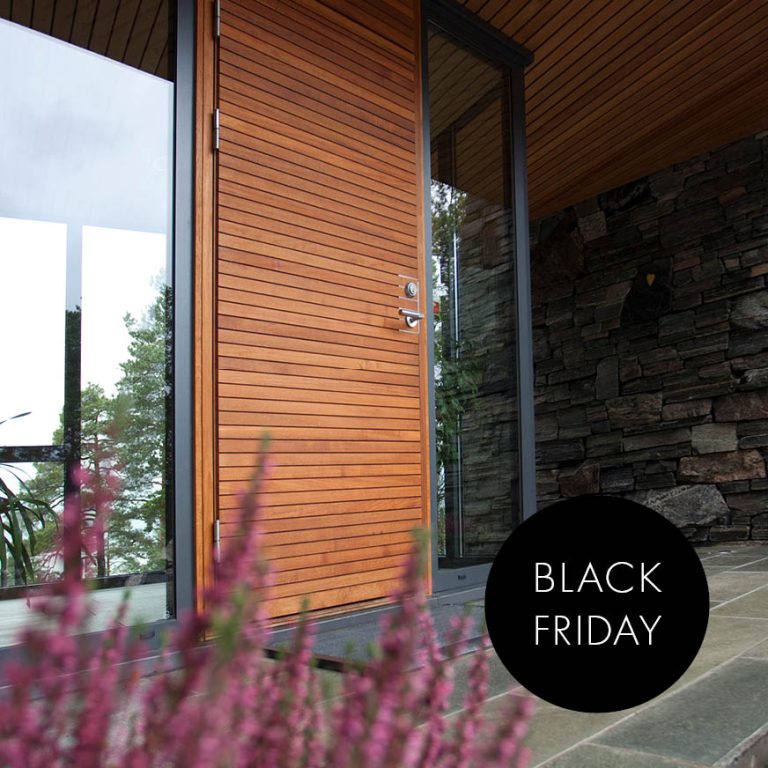 Ytterdörr i teak till kampanjpris