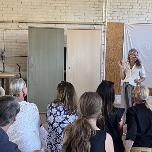 Emma Olbers presenterar ny vinterkollektion av innerdörrar